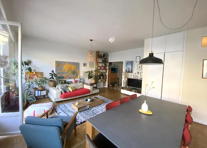 Sunny Apartment Garibaldi Port, Free Private Parking